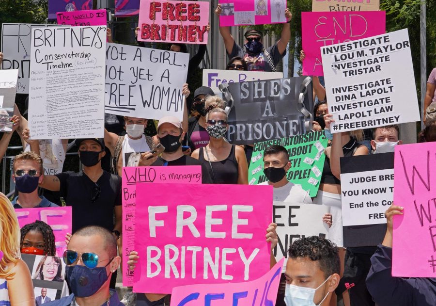 Supporters+of+Britney+protest+in+Los+Angeles+in+support+of+her+release+from+oppressive+conservatorship.