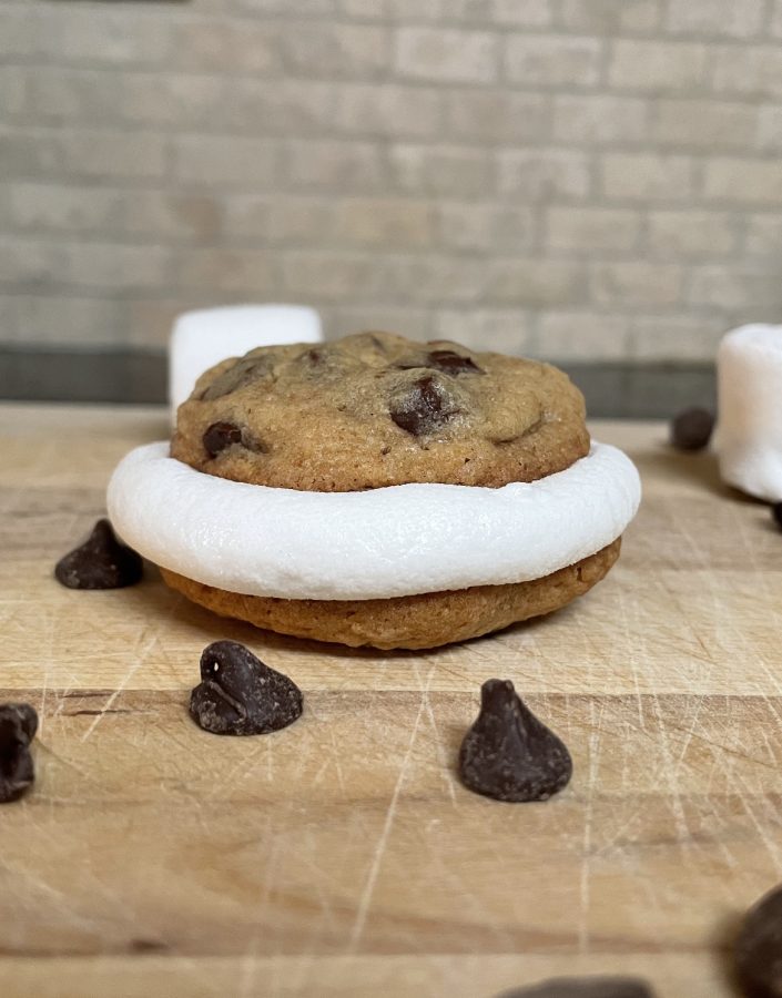 Summer Smore Campfire Cookie ready to eat!