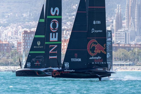 Team INNEOS Britannia goes head to head against team Alinghi Red Bull Racing.  